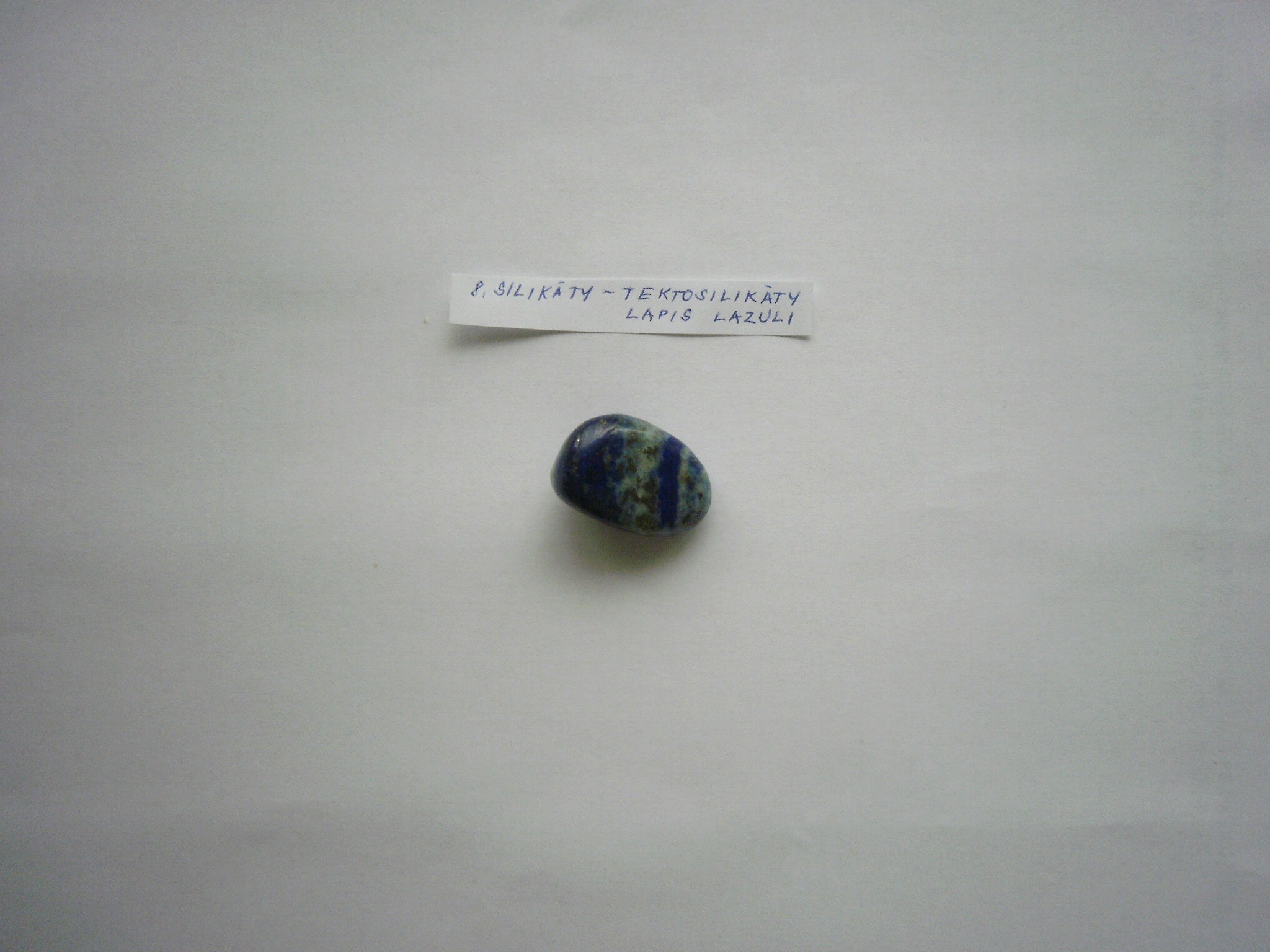 8. Silikáty - lapis lazuli.JPG